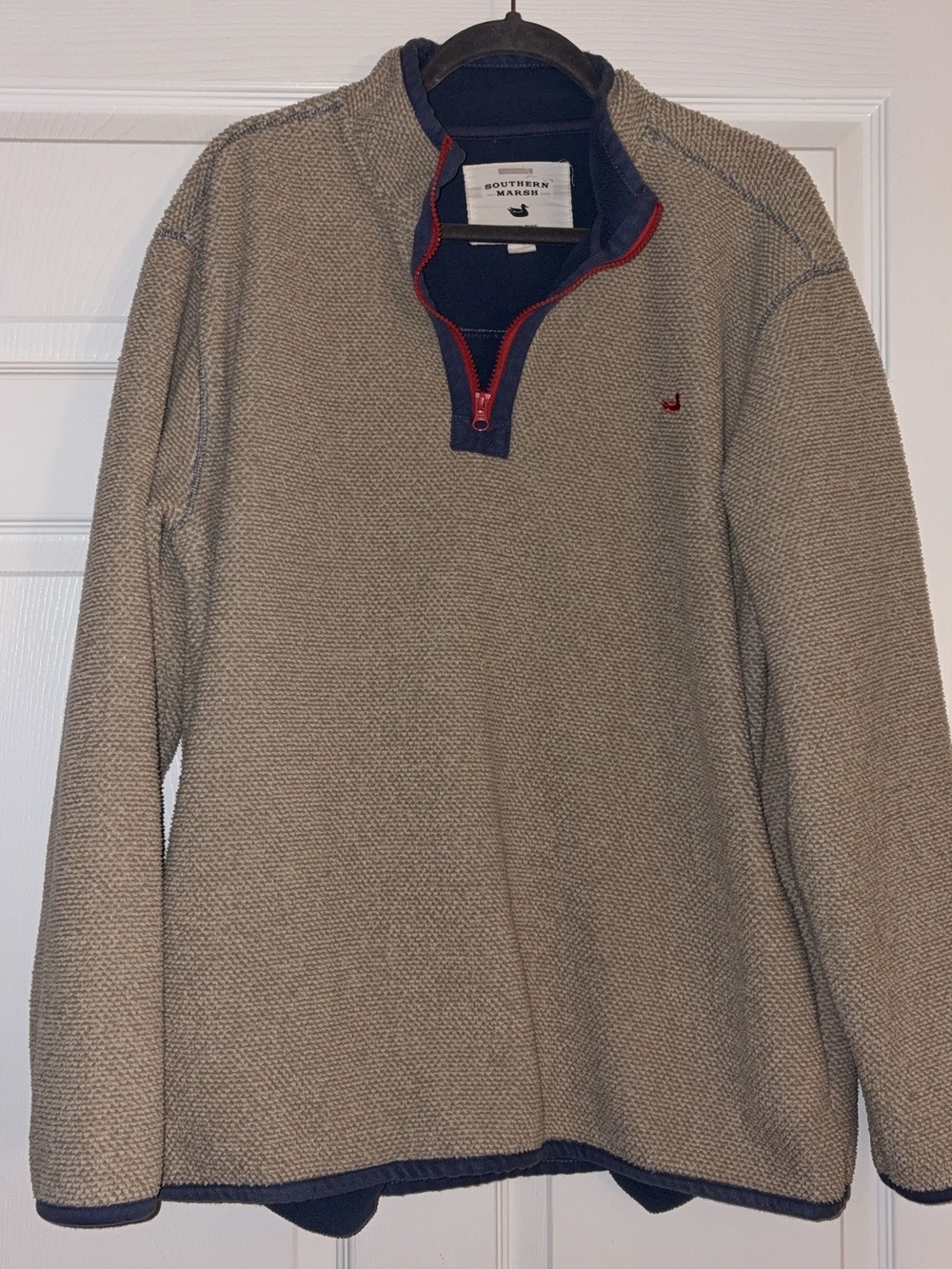 Southern Marsh Men’s Cream Zip-Front Sweater with Navy Trim